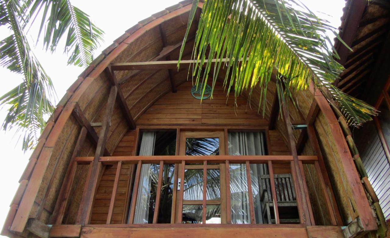Dikaloha Surfschool And Stay Airsatang Zewnętrze zdjęcie
