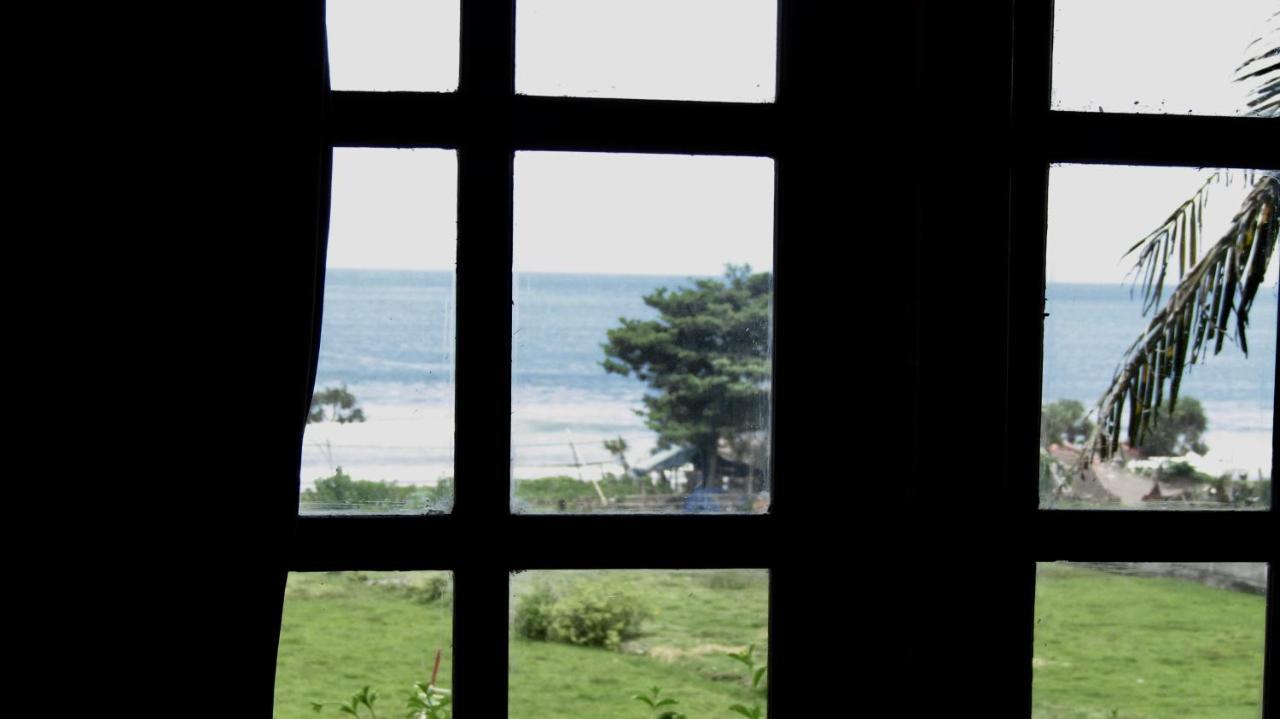 Dikaloha Surfschool And Stay Airsatang Zewnętrze zdjęcie