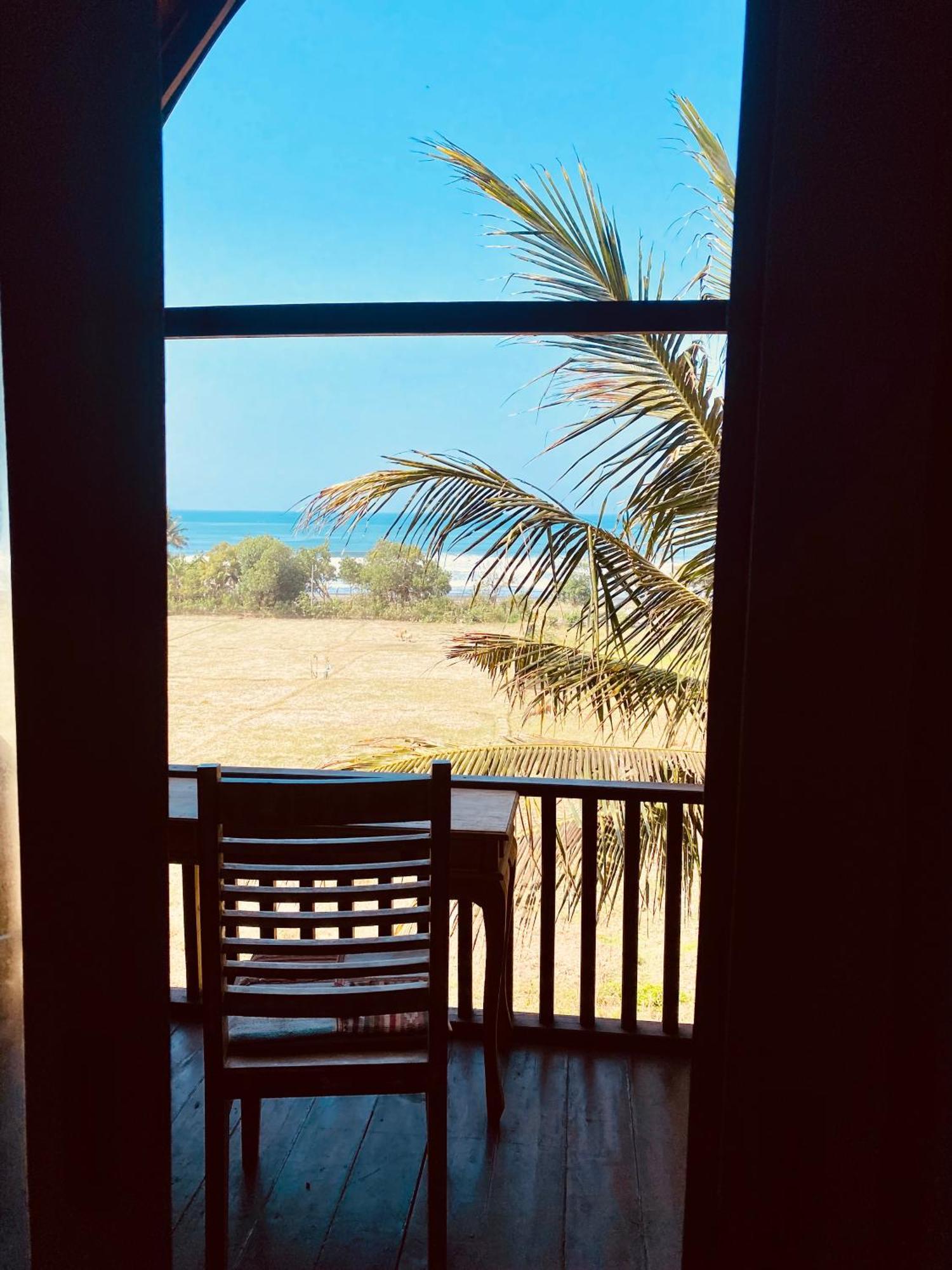 Dikaloha Surfschool And Stay Airsatang Zewnętrze zdjęcie